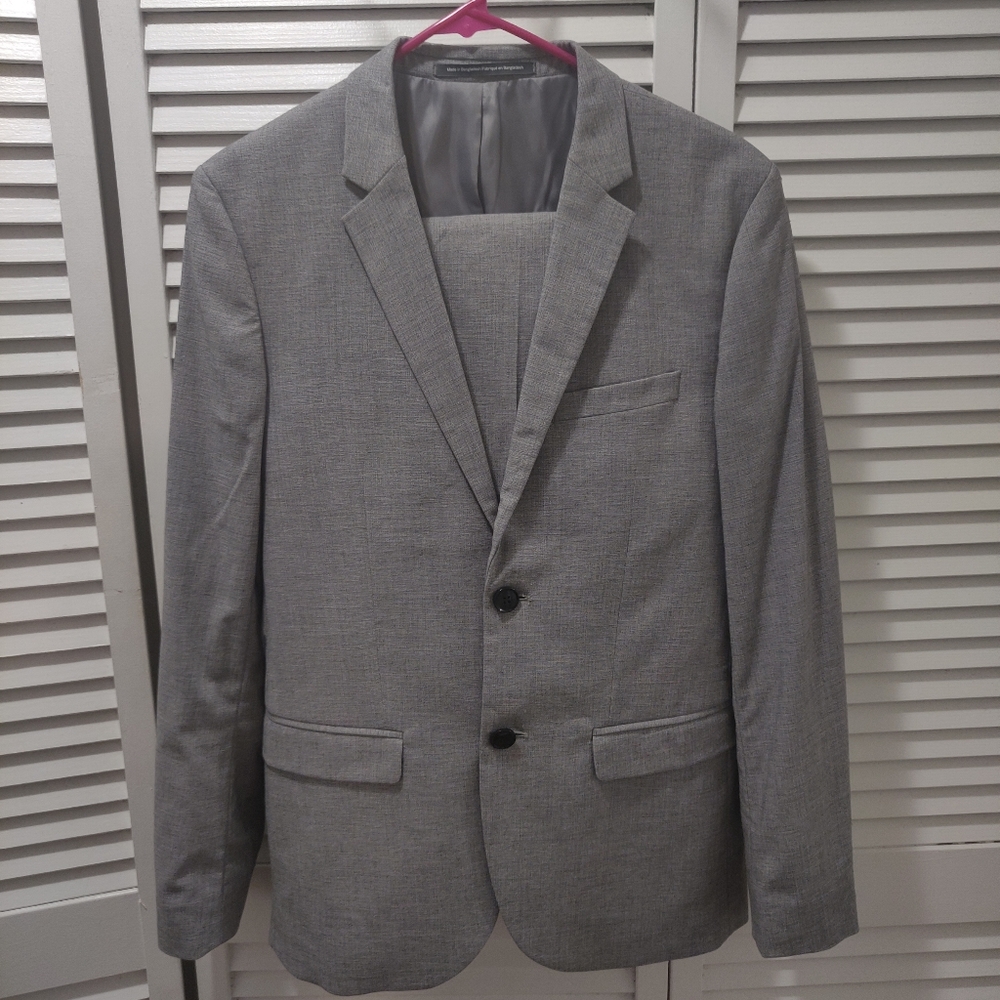 Light Gray H&M Slim-Fit Suit (Jacket/Pants)